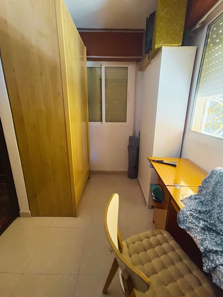 4 bedroom Apartment for sale in Aguilas with garage - € 218,900 (Ref: 9892761)