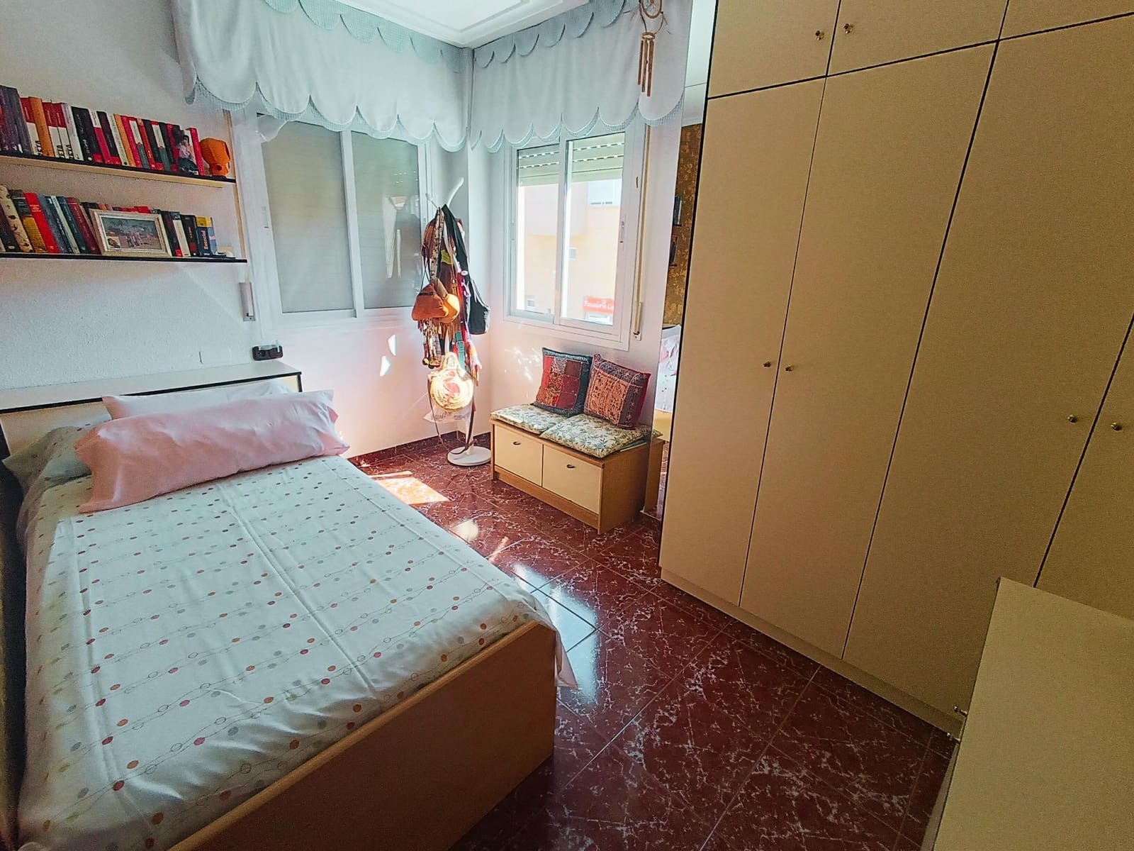 4 bedroom Apartment for sale in Aguilas with garage - € 218,900 (Ref: 9892761)