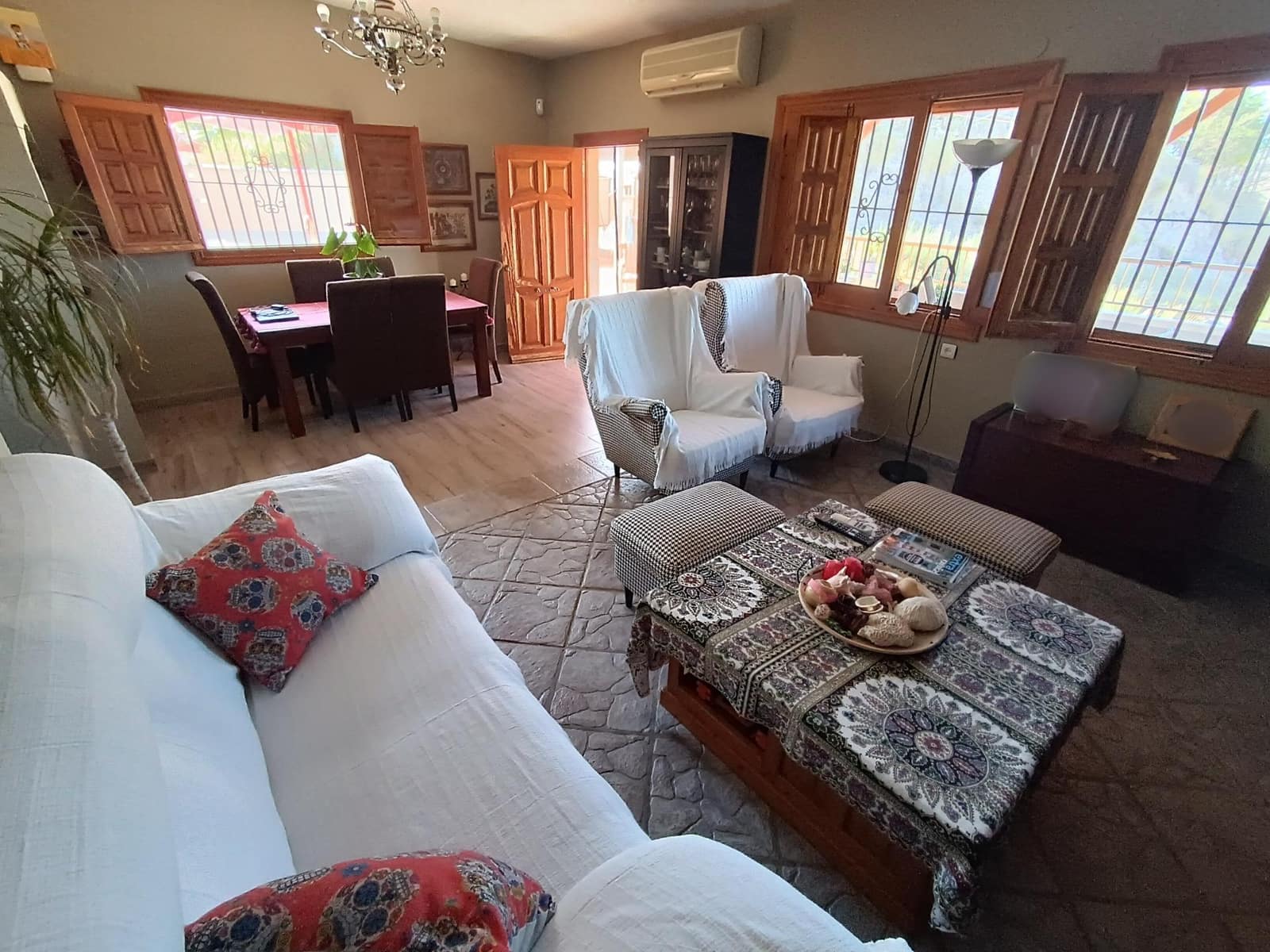 4 bedroom Villa for sale in Aguilas with pool garage - € 375,000 (Ref: 9892763)