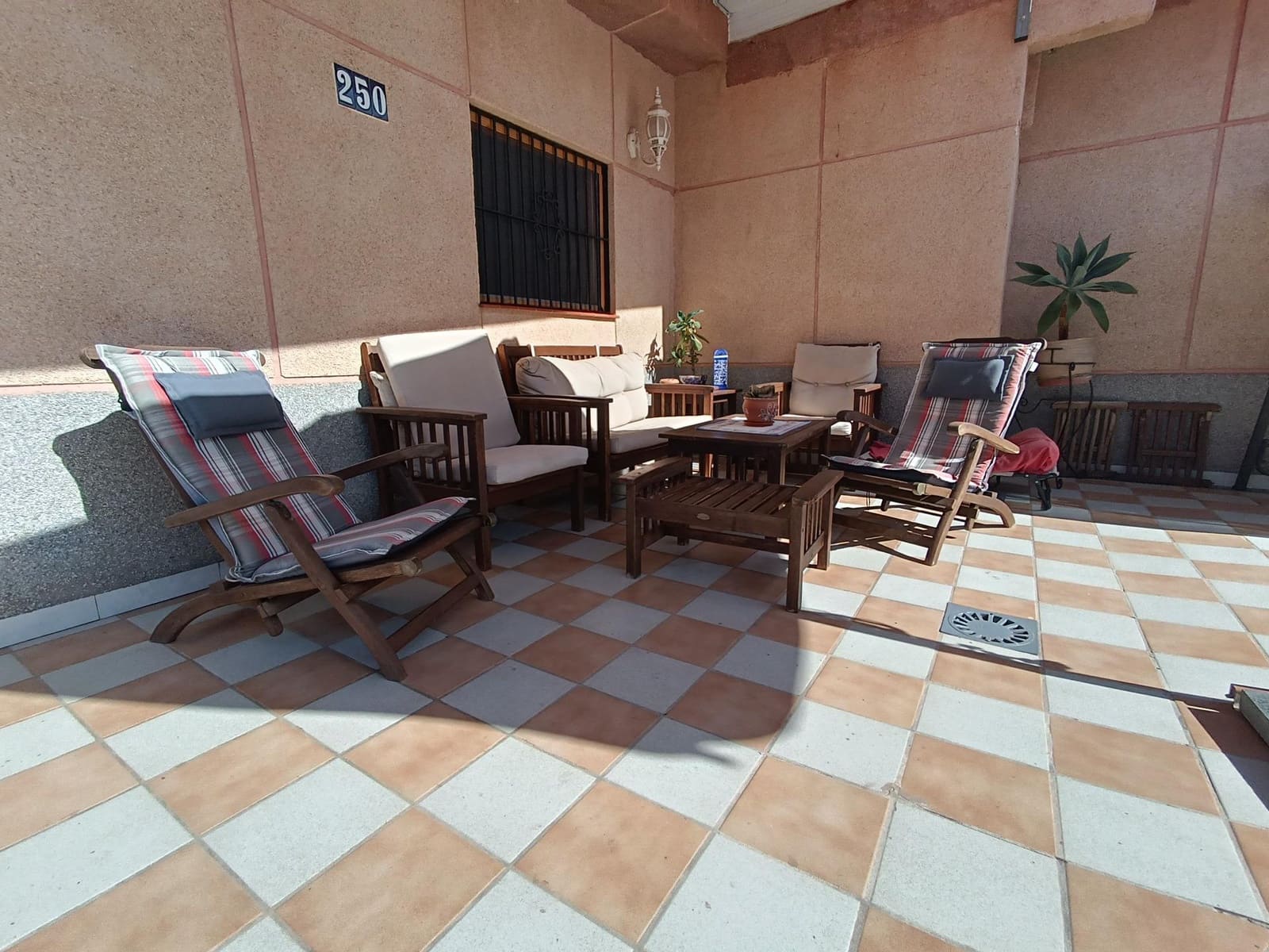 4 bedroom Villa for sale in Aguilas with pool garage - € 375,000 (Ref: 9892763)