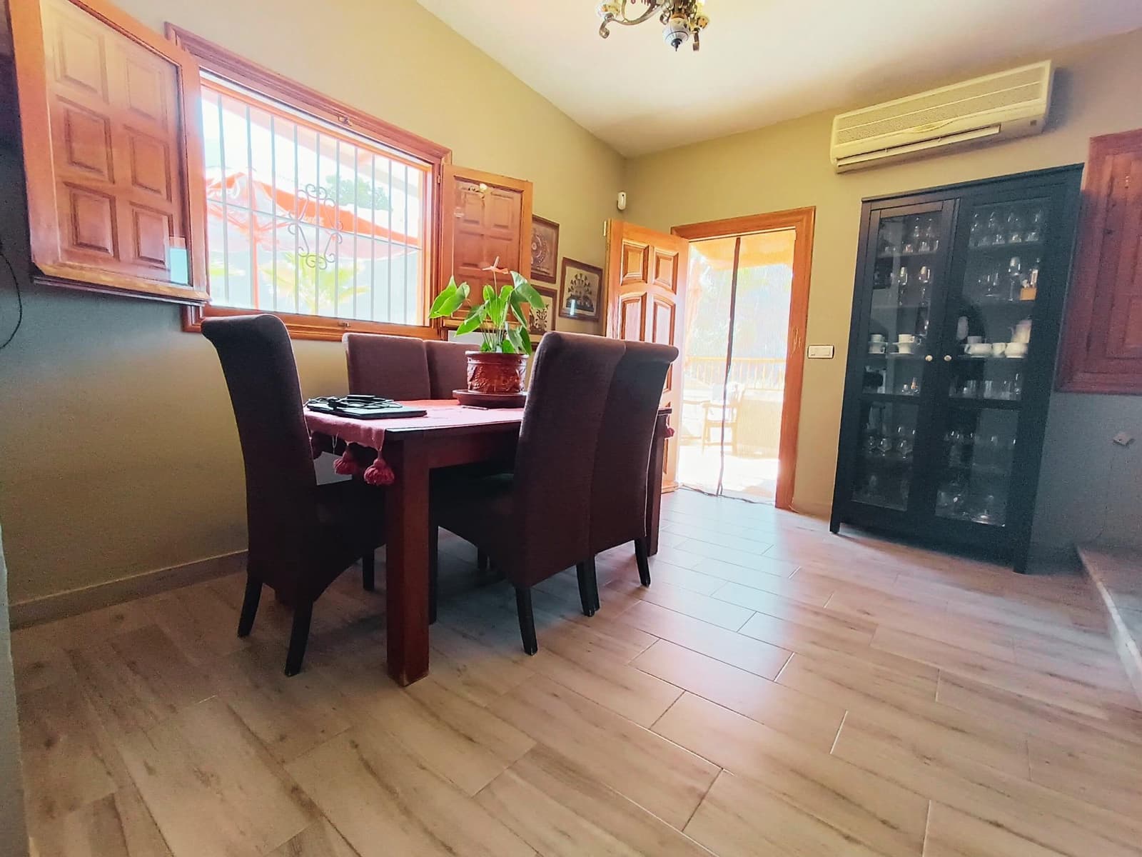 4 bedroom Villa for sale in Aguilas with pool garage - € 375,000 (Ref: 9892763)