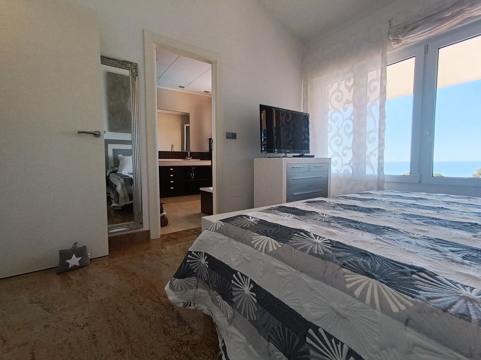 7 bedroom Villa for sale in Aguilas with pool garage - € 1,800,000 (Ref: 9892764)