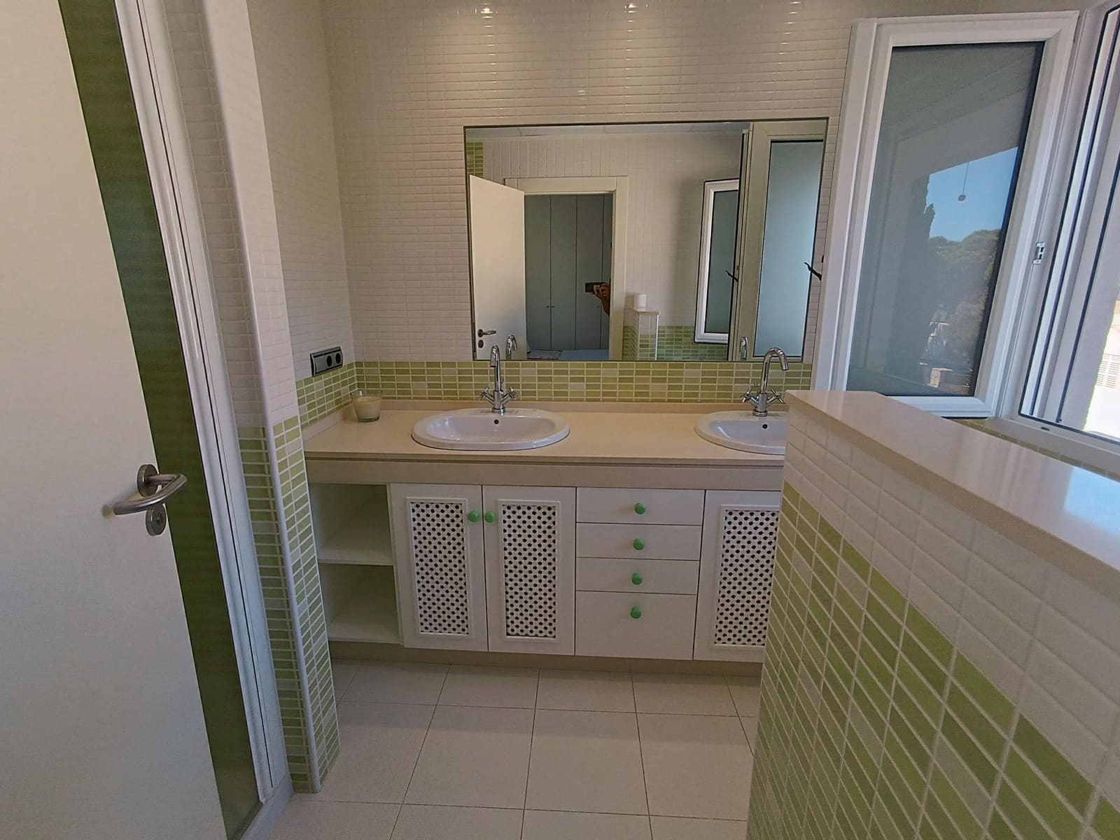 7 bedroom Villa for sale in Aguilas with pool garage - € 1,800,000 (Ref: 9892764)
