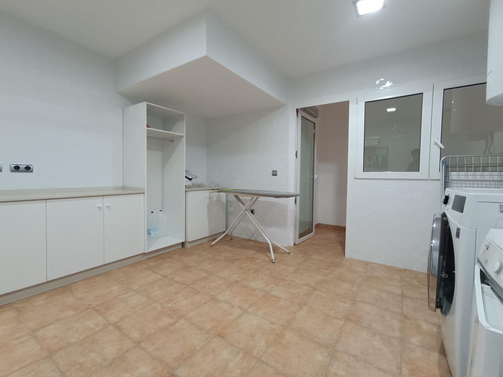 7 bedroom Villa for sale in Aguilas with pool garage - € 1,800,000 (Ref: 9892764)