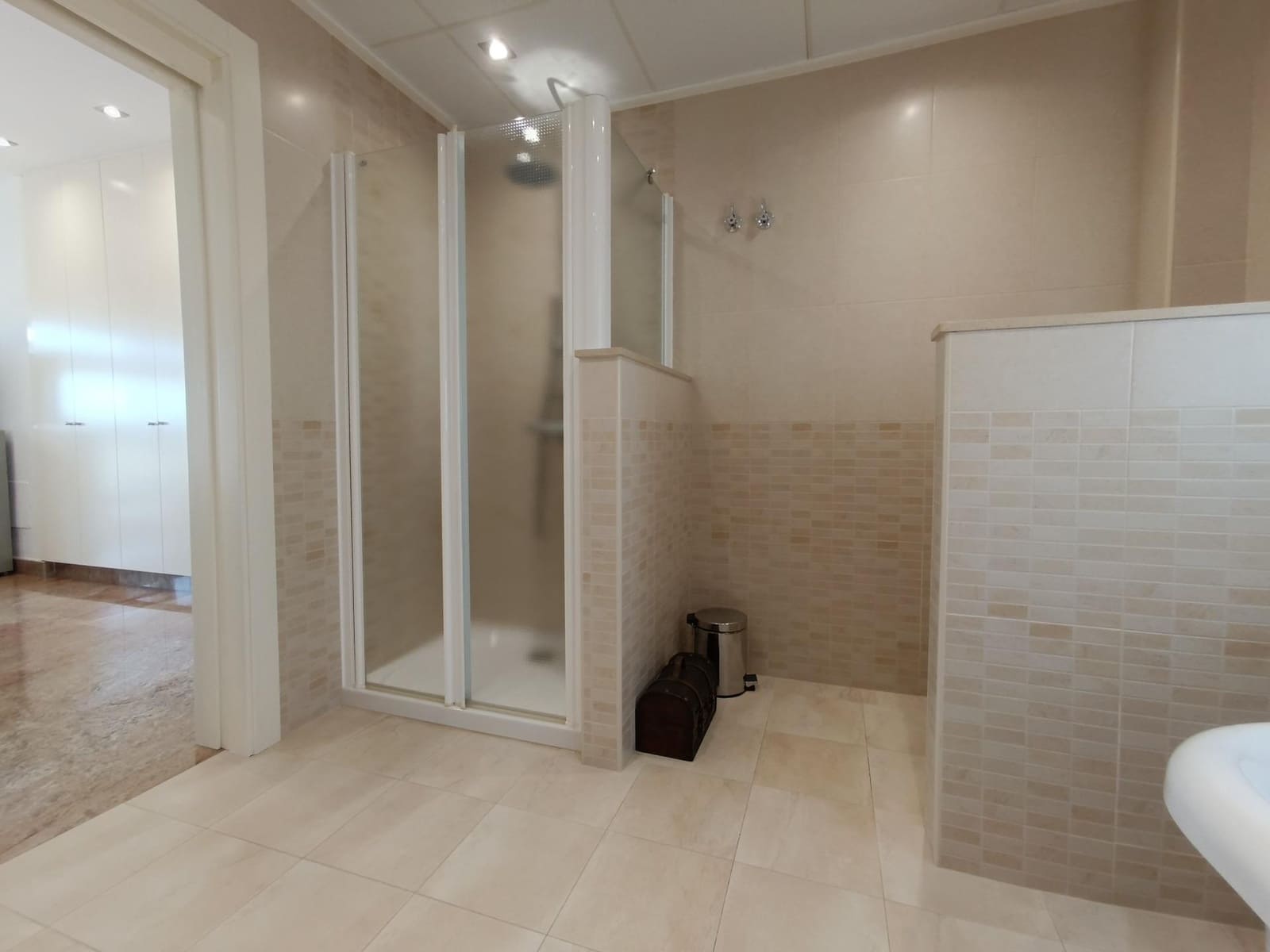 7 bedroom Villa for sale in Aguilas with pool garage - € 1,800,000 (Ref: 9892764)