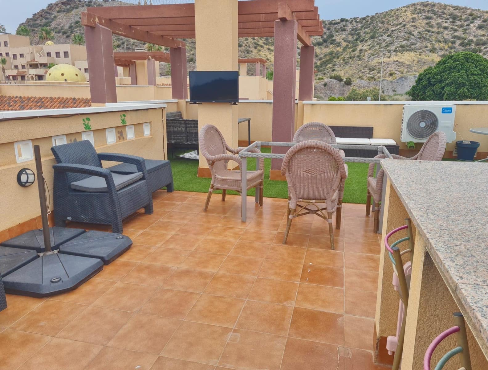 Ático de 2 habitaciones en Los Collados en venta con piscina garaje - 134.500 € (Ref: 9892765)