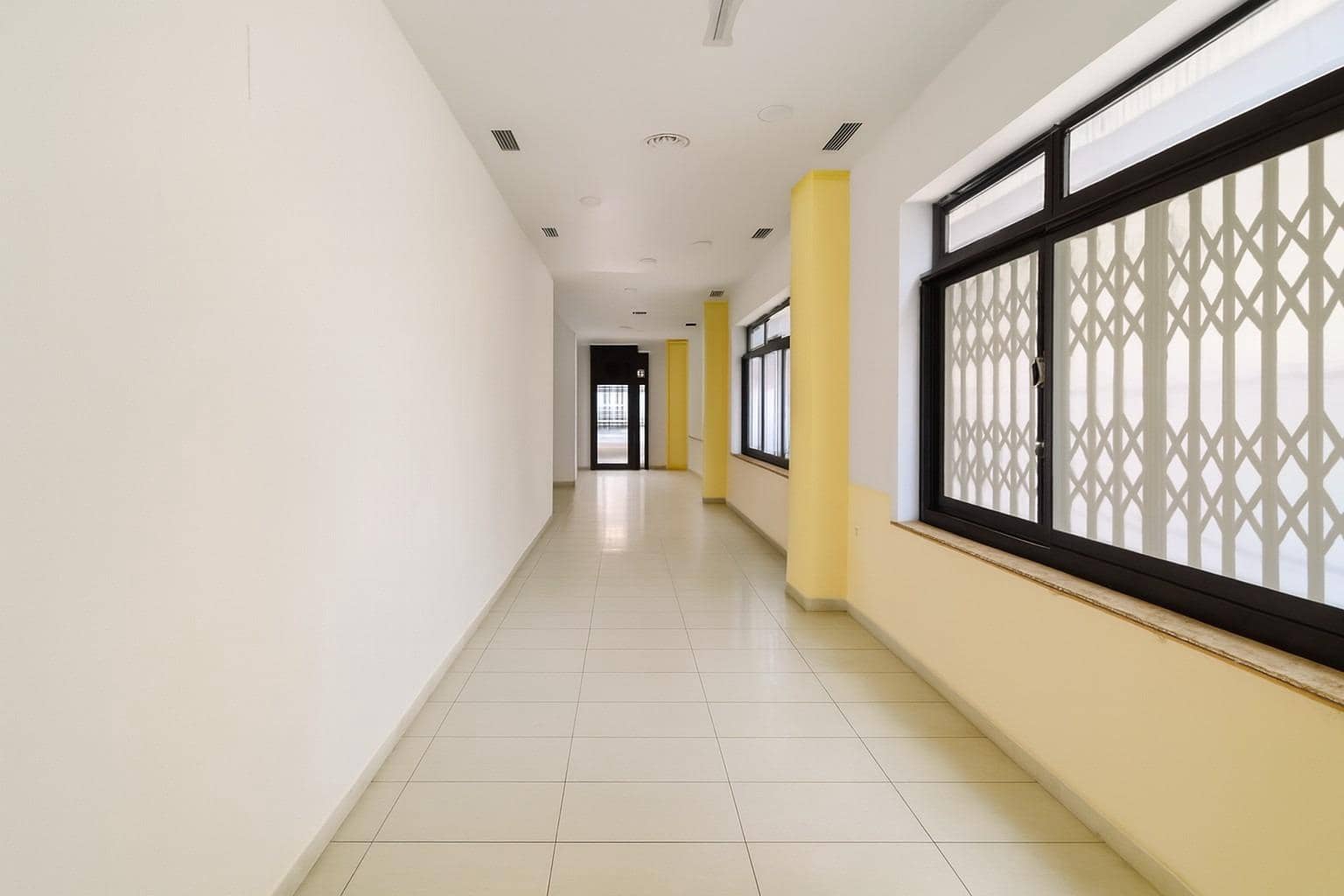 Local Comercial en Aguilas en venta con garaje - 103.500 € (Ref: 9892783)