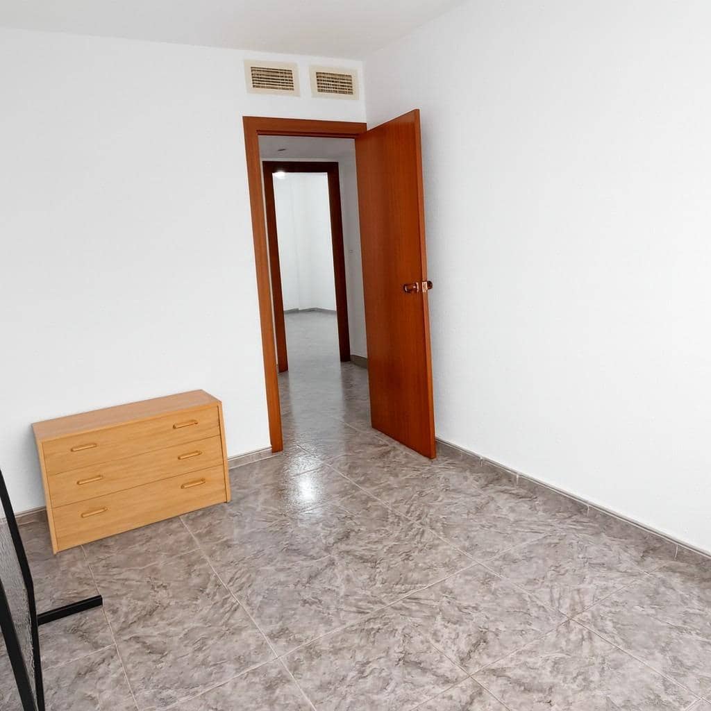 4 bedroom Flat for sale in Aguilas - € 154,900 (Ref: 9892790)