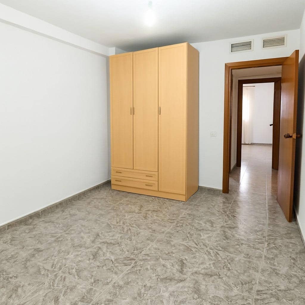 4 bedroom Flat for sale in Aguilas - € 154,900 (Ref: 9892790)