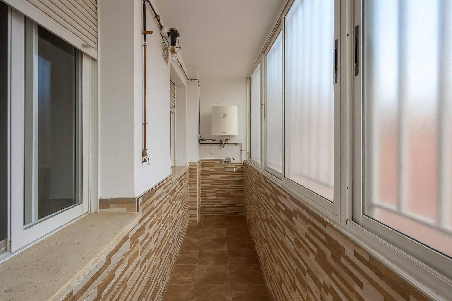 4 bedroom Flat for sale in Aguilas - € 154,900 (Ref: 9892790)