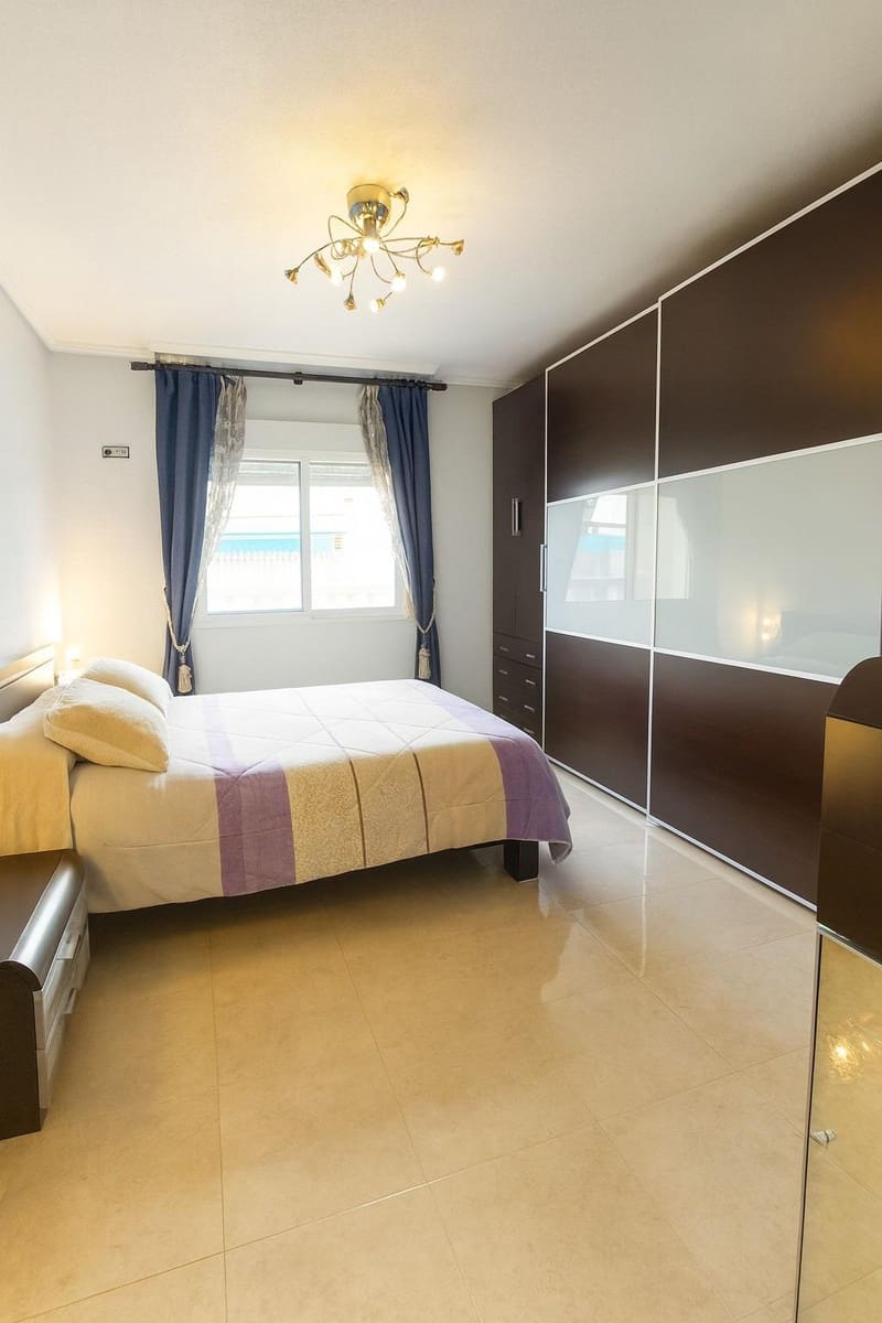 5 bedroom Penthouse for sale in Aguilas - € 225,900 (Ref: 9892794)