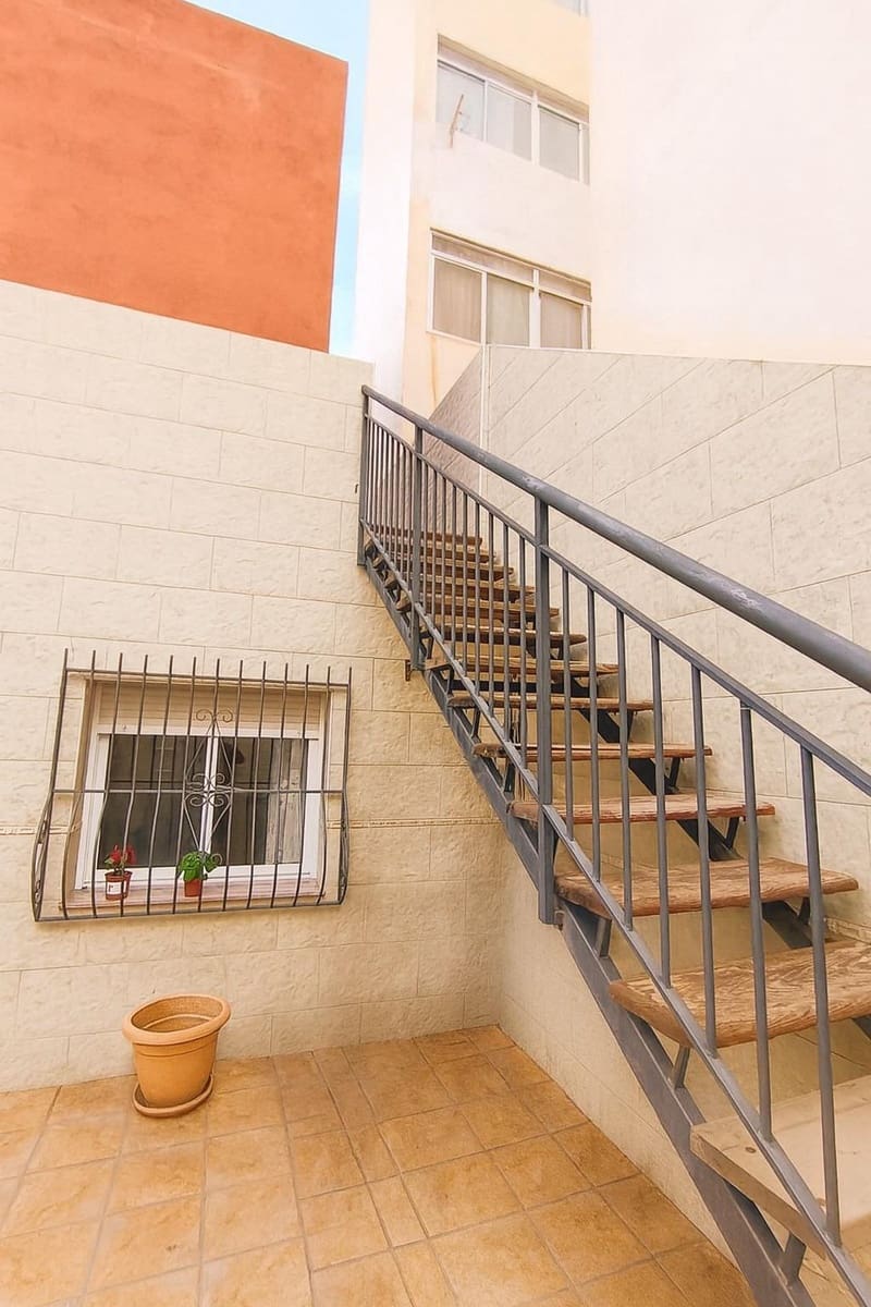 5 bedroom Penthouse for sale in Aguilas - € 225,900 (Ref: 9892794)