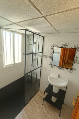 4 bedroom Flat for sale in Aguilas with garage - € 199,900 (Ref: 9892797)