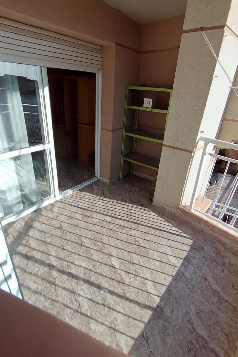 4 bedroom Flat for sale in Aguilas with garage - € 199,900 (Ref: 9892797)