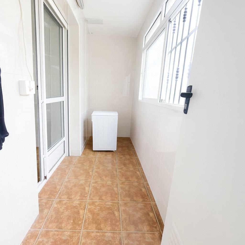 3 bedroom Villa for sale in Aguilas with garage - € 325,900 (Ref: 9892799)