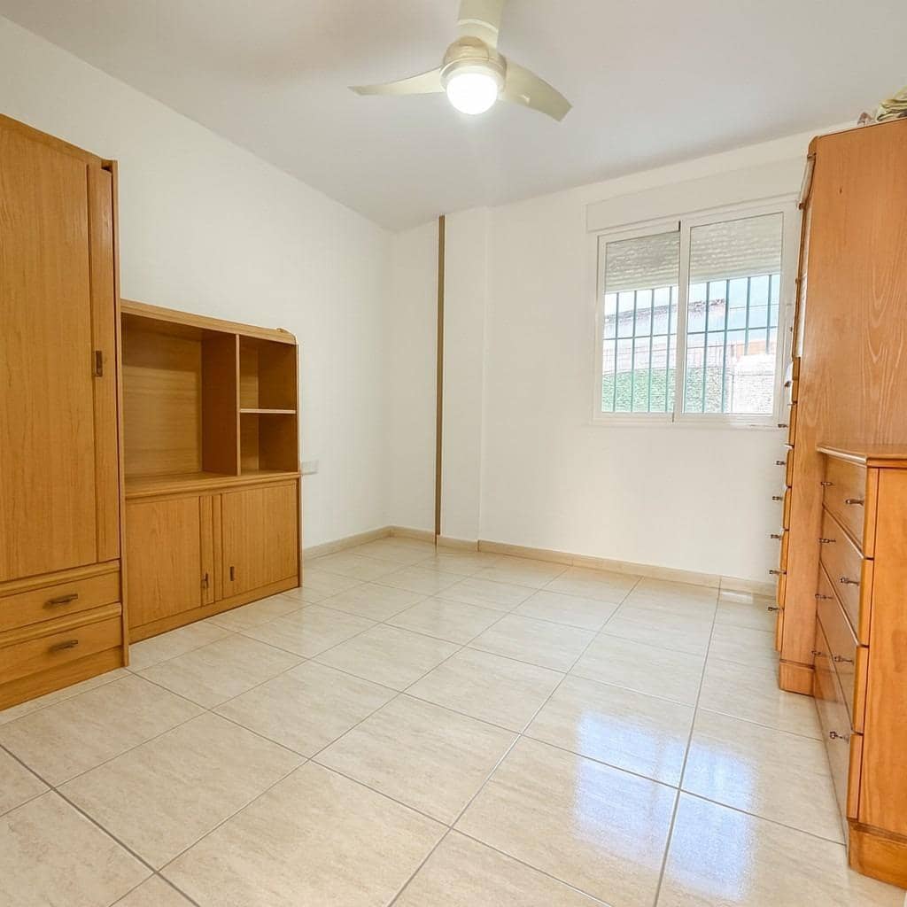 3 bedroom Villa for sale in Aguilas with garage - € 325,900 (Ref: 9892799)