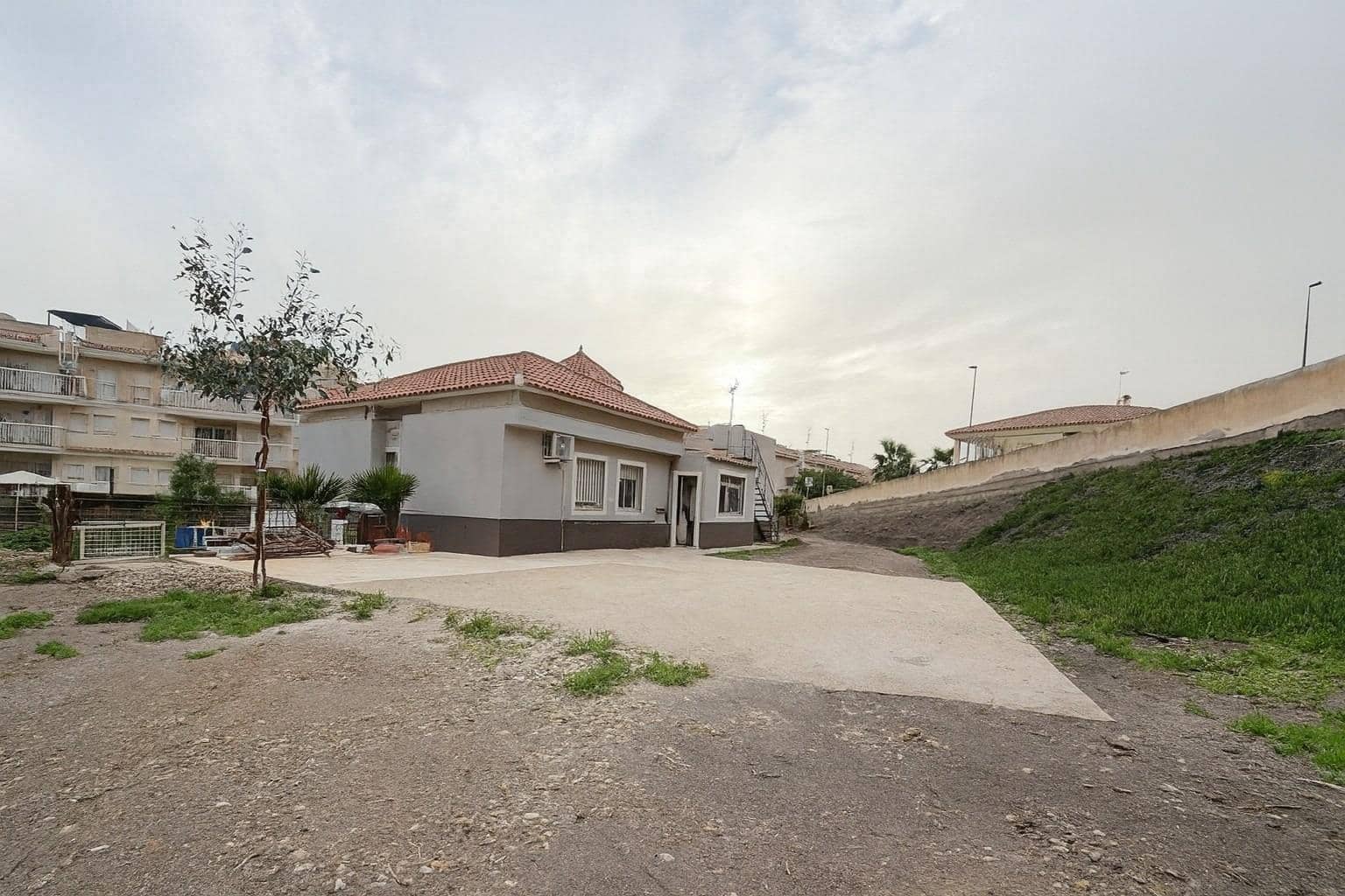 3 bedroom Villa for sale in Aguilas with garage - € 325,900 (Ref: 9892799)
