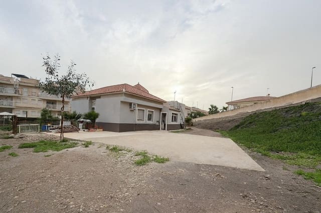 3 bedroom Villa for sale in Aguilas with garage - € 325,900 (Ref: 9892799)