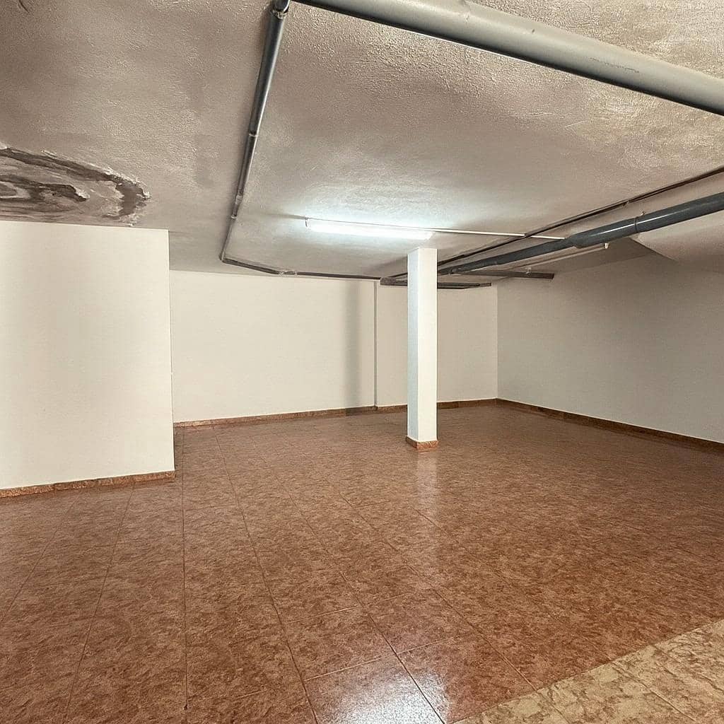4 bedroom Villa for sale in Aguilas with garage - € 345,000 (Ref: 9892808)