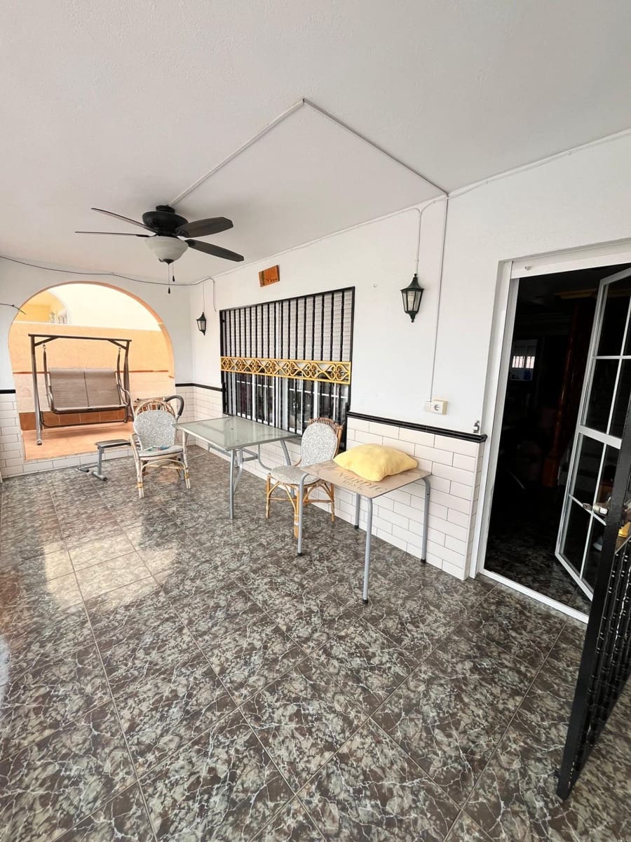 4 bedroom Villa for sale in Aguilas with garage - € 345,000 (Ref: 9892808)