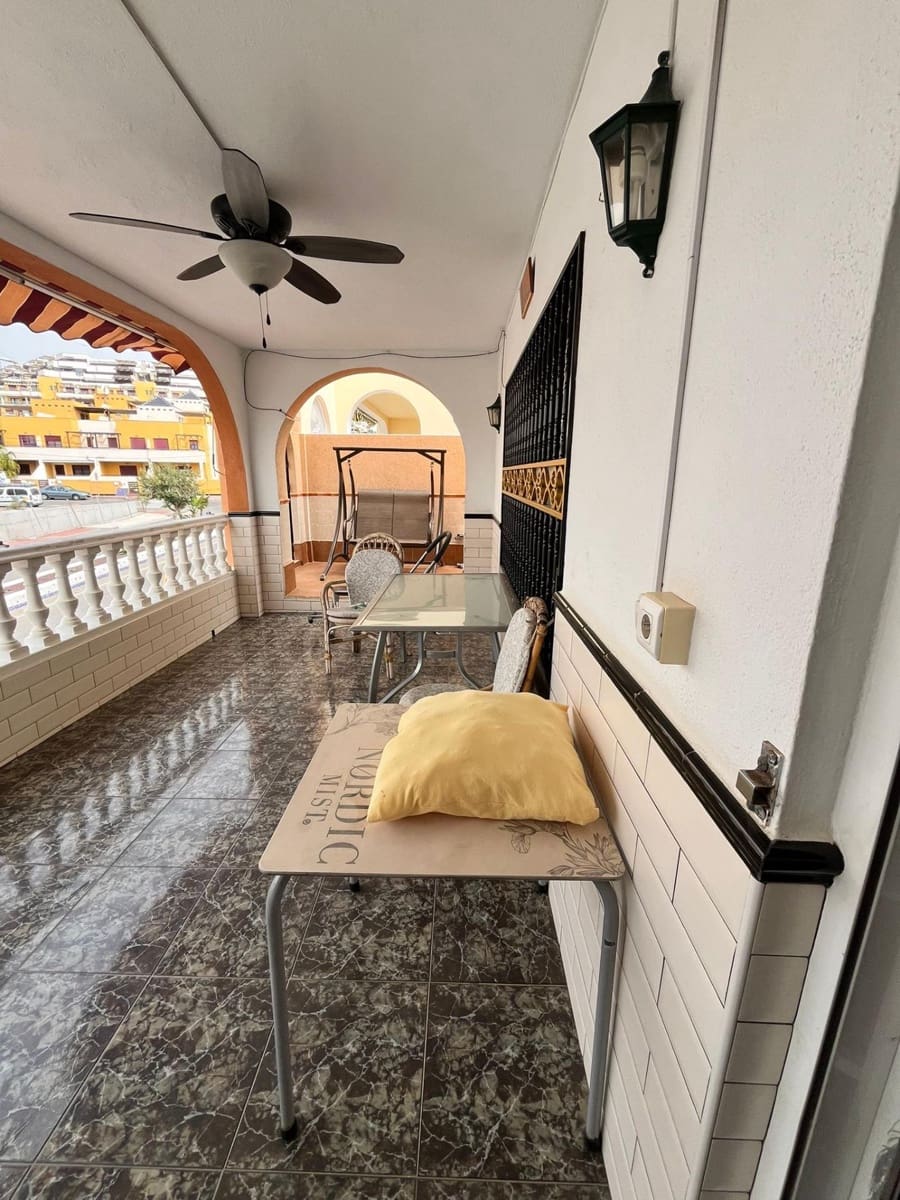 4 bedroom Villa for sale in Aguilas with garage - € 345,000 (Ref: 9892808)
