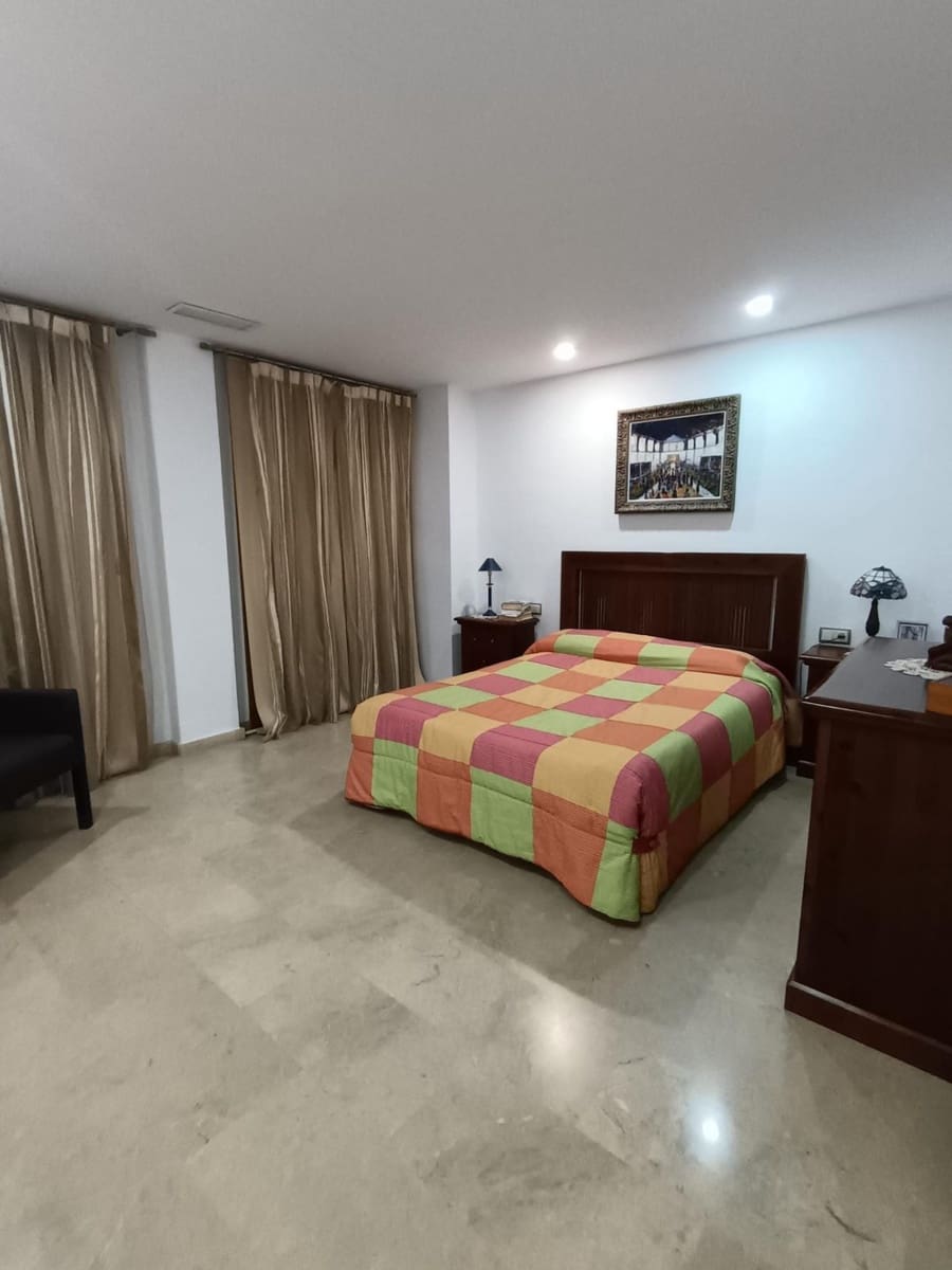 4 bedroom Penthouse for sale in Aguilas - € 650,000 (Ref: 9892810)