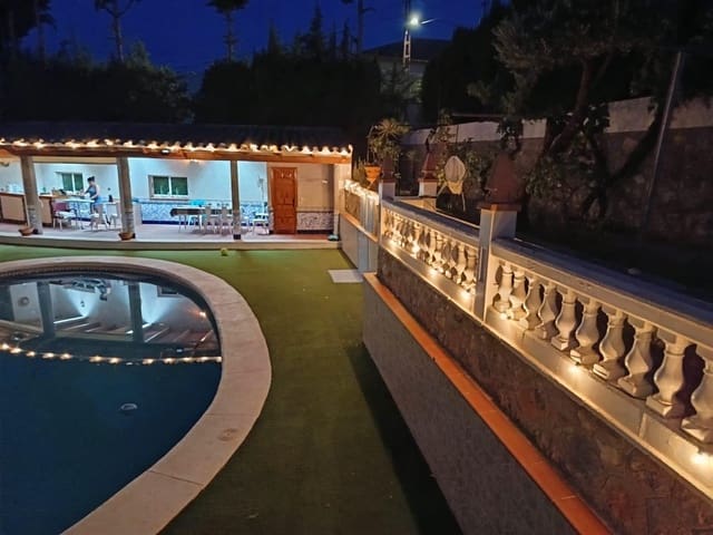 10 sypialnia Willa na sprzedaż w Cúllar z basenem garażem - 289 900 € (Ref: 9892813)
