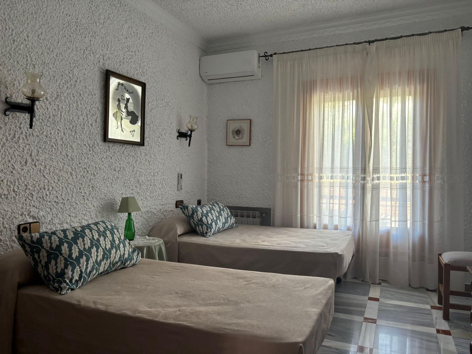 10 sypialnia Willa na sprzedaż w Cullar z basenem garażem - 289 900 € (Ref: 9892813)