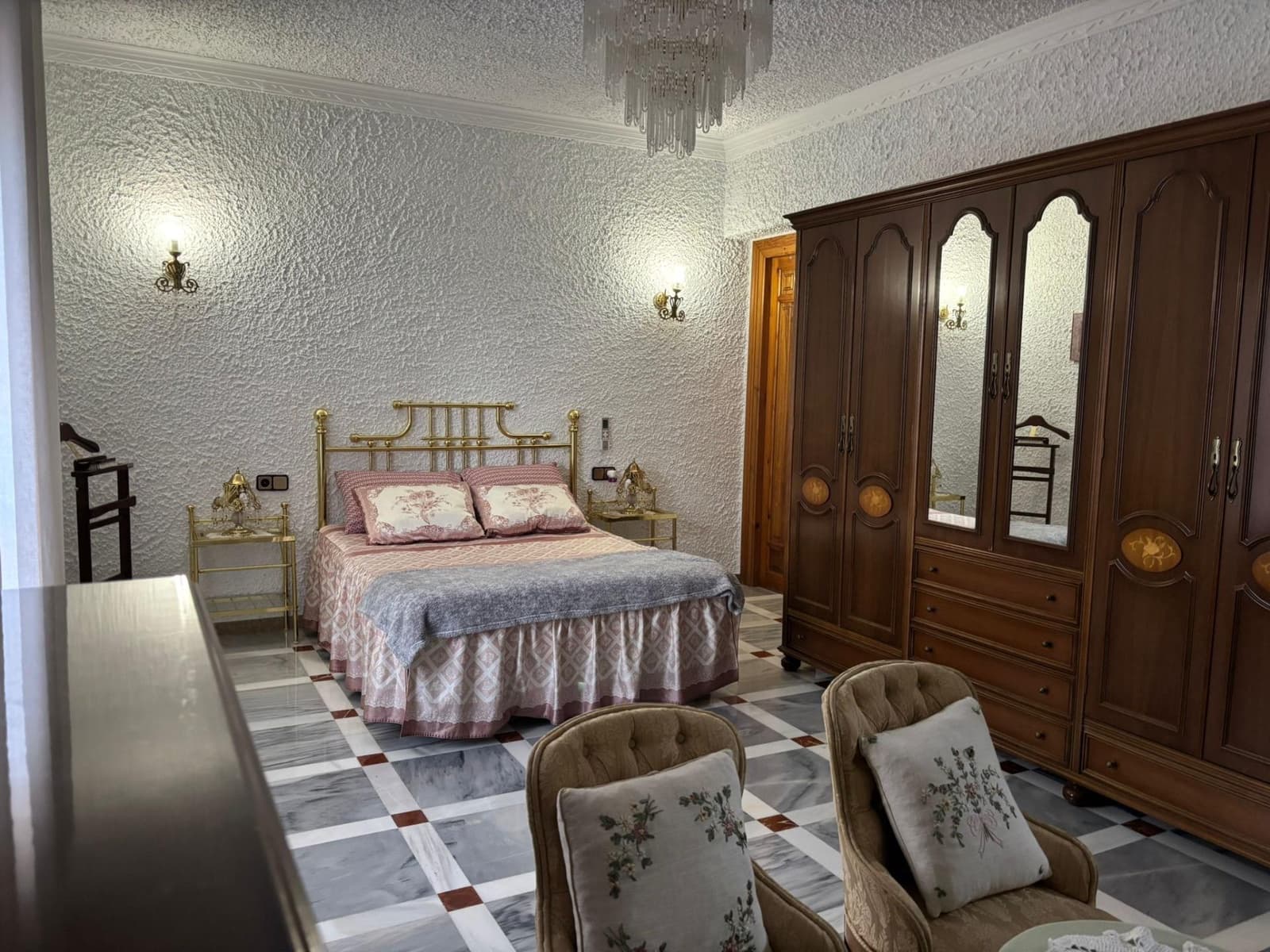 10 sypialnia Willa na sprzedaż w Cullar z basenem garażem - 289 900 € (Ref: 9892813)