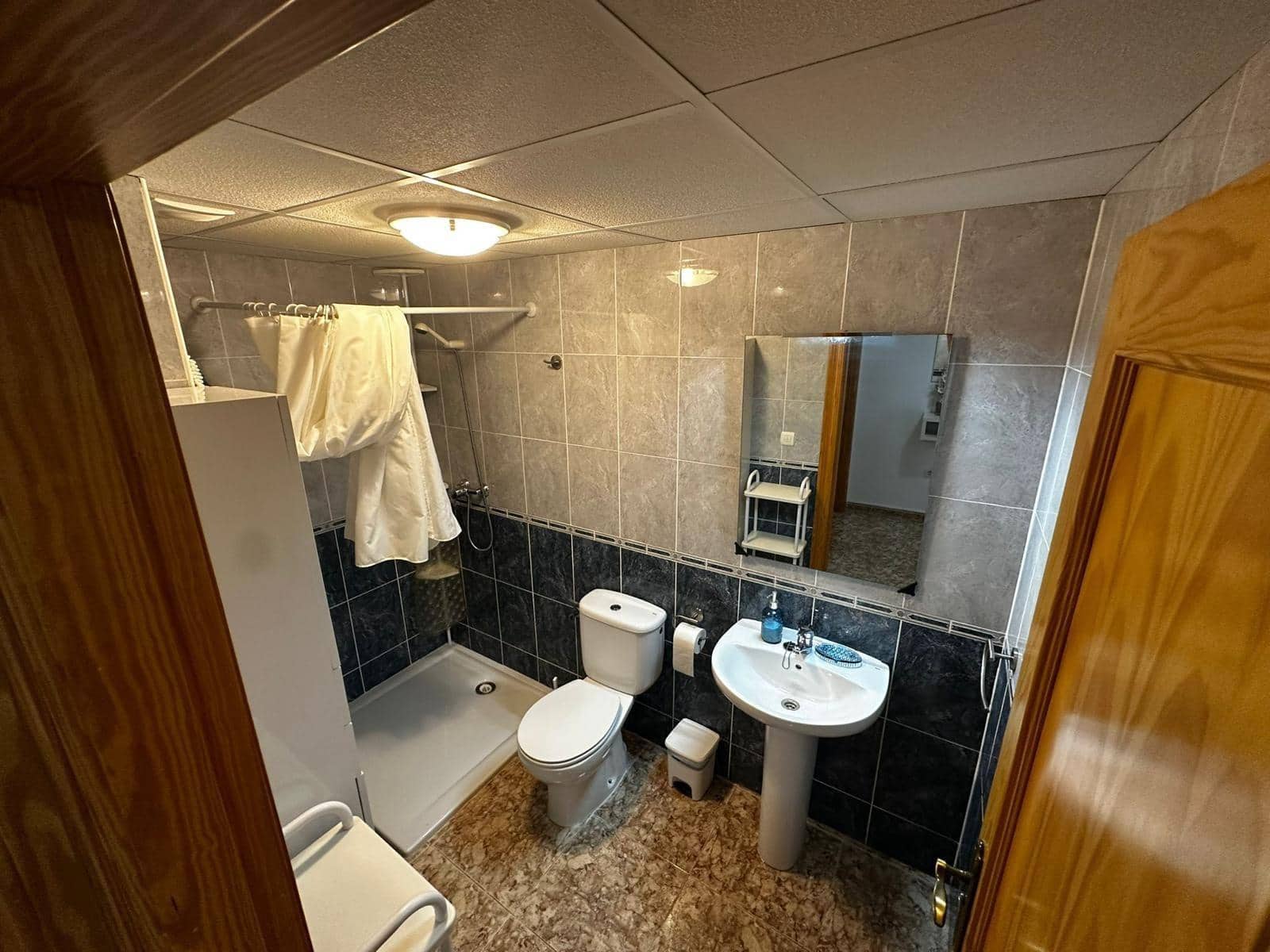 Piso de 4 habitaciones en Aguilas en venta - 149.900 € (Ref: 9892820)