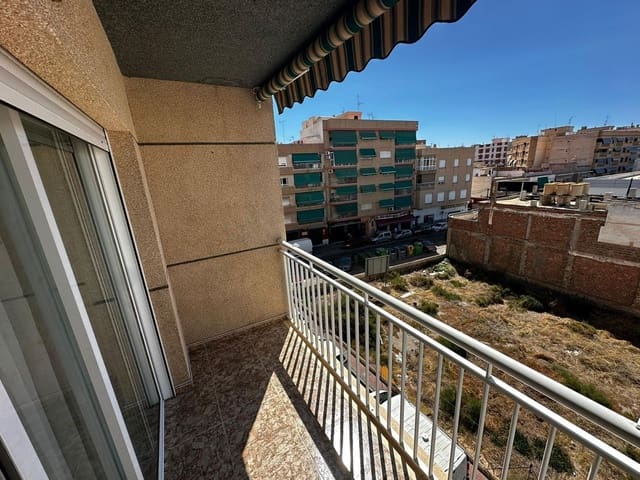 Piso de 4 habitaciones en Aguilas en venta - 149.900 € (Ref: 9892820)