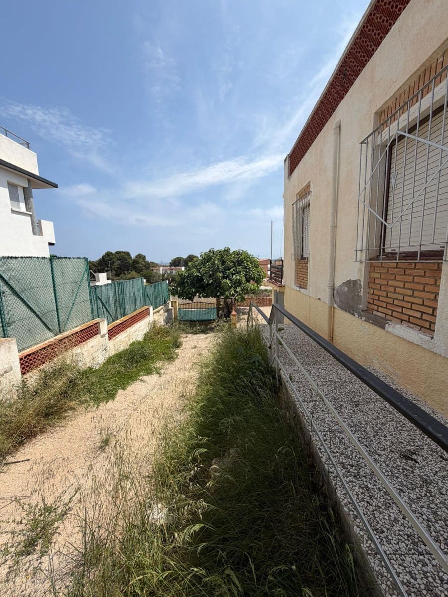 3 bedroom Villa for sale in Calarreona - € 329,900 (Ref: 9892822)