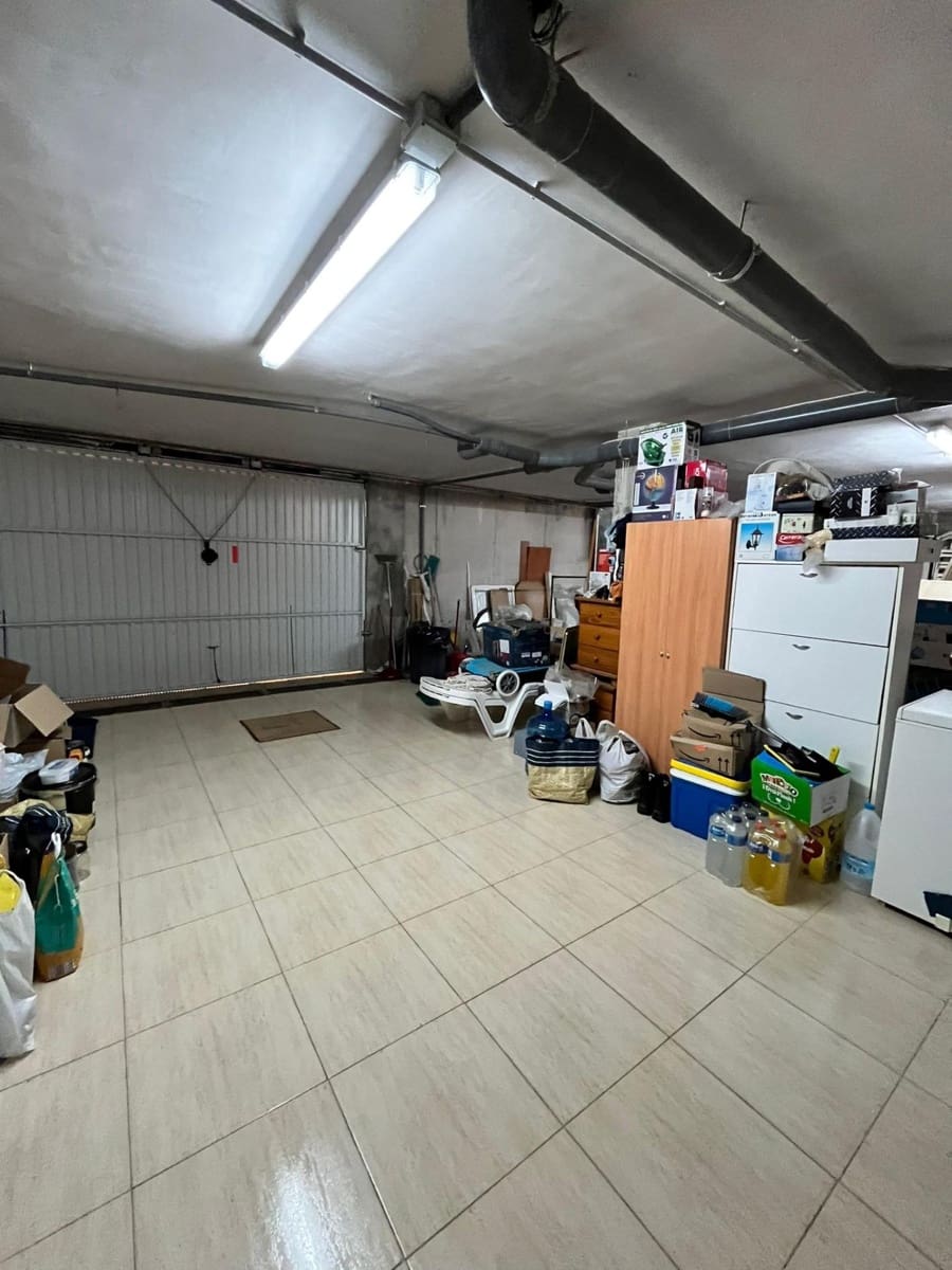 Chalet de 4 habitaciones en Los Collados en venta con garaje - 339.900 € (Ref: 9892823)