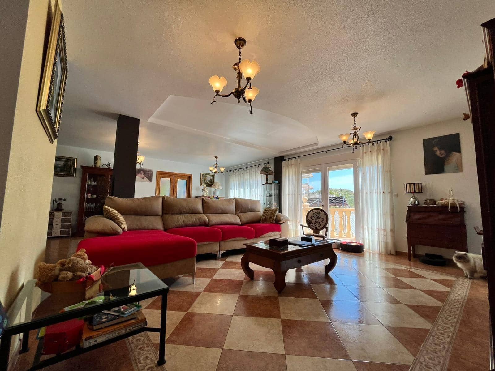 Chalet de 4 habitaciones en Los Collados en venta con garaje - 339.900 € (Ref: 9892823)
