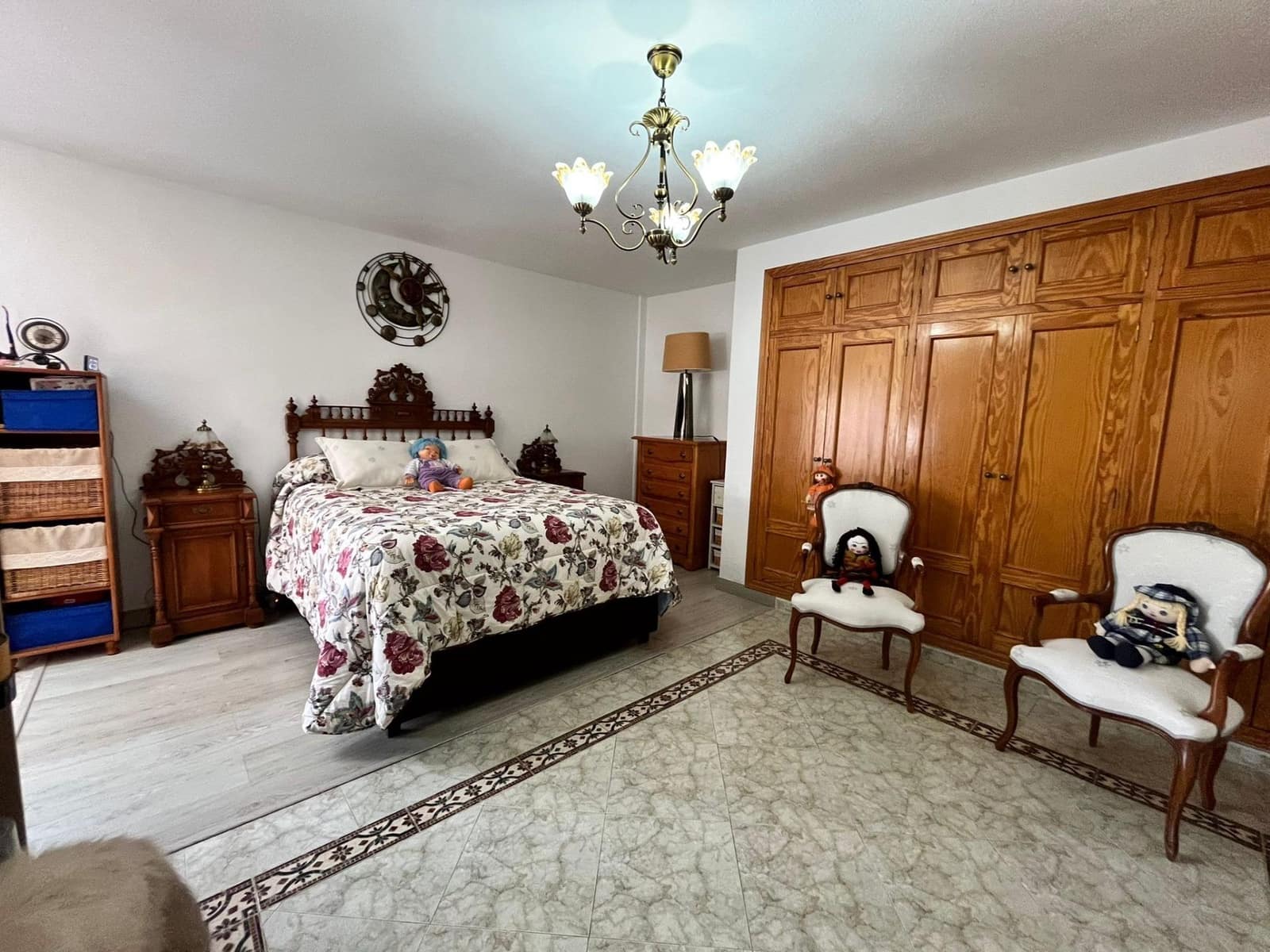 Chalet de 4 habitaciones en Los Collados en venta con garaje - 339.900 € (Ref: 9892823)