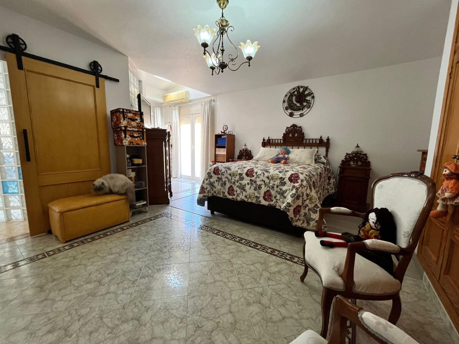 Chalet de 4 habitaciones en Los Collados en venta con garaje - 339.900 € (Ref: 9892823)