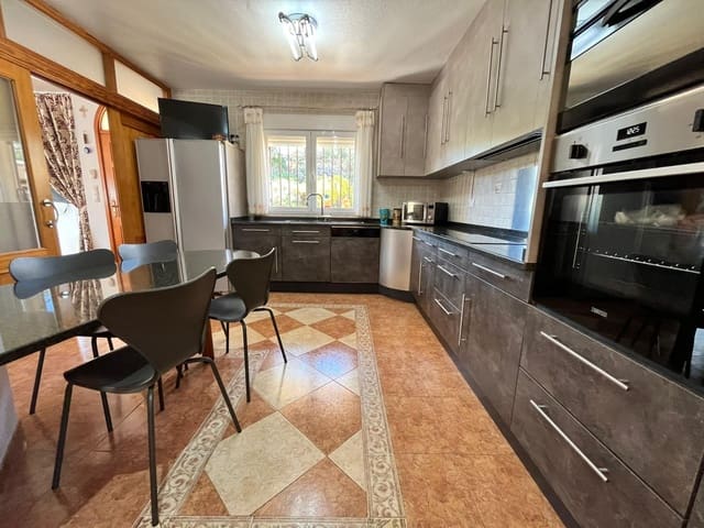Chalet de 4 habitaciones en Los Collados, Aguilas en venta con garaje - 339.900 € (Ref: 9892823)