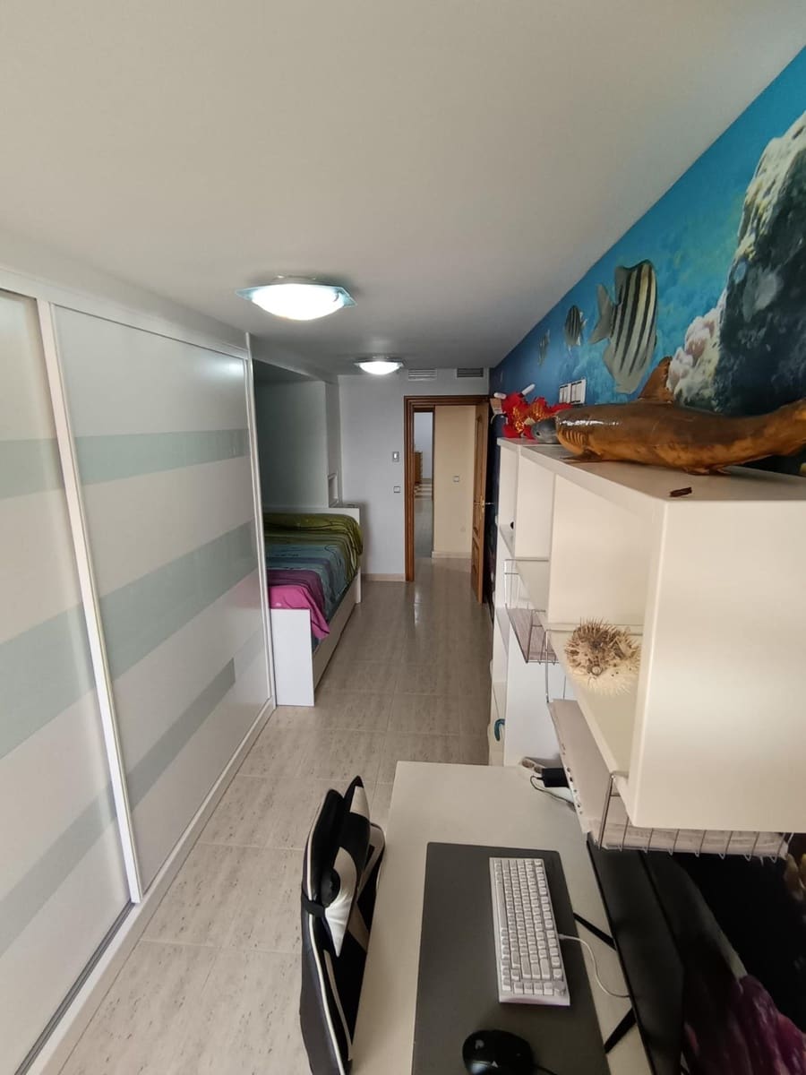 3 makuuhuone Asunto myytävänä paikassa Aguilas mukana uima-altaan 
autotalli - 360 000 € (Ref: 9892826)
