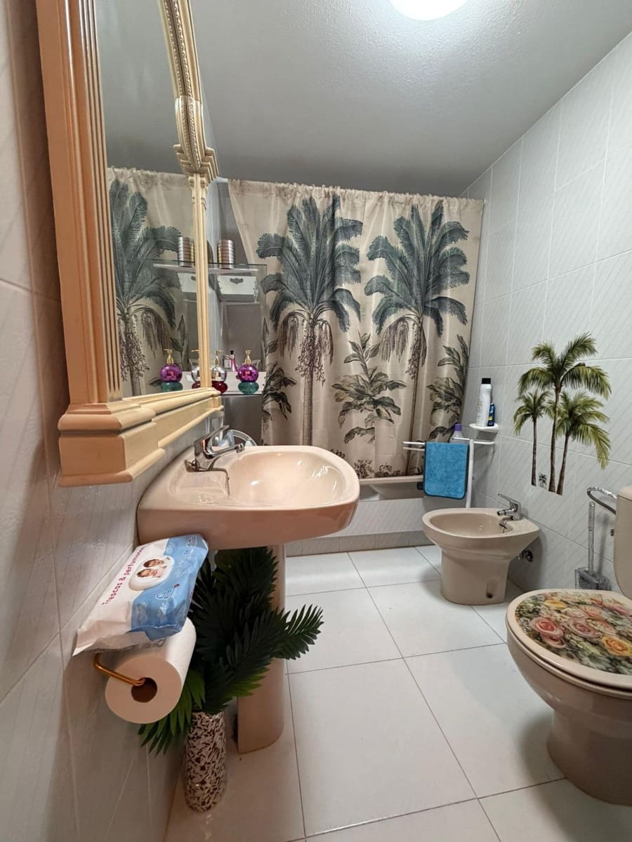 Piso de 3 habitaciones en Aguilas en venta - 152.900 € (Ref: 9892828)
