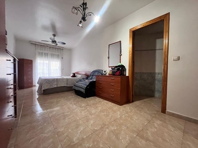 4 sovrum Lägenhet till salu i Aguilas med garage - 149 000 € (Ref: 9892830)