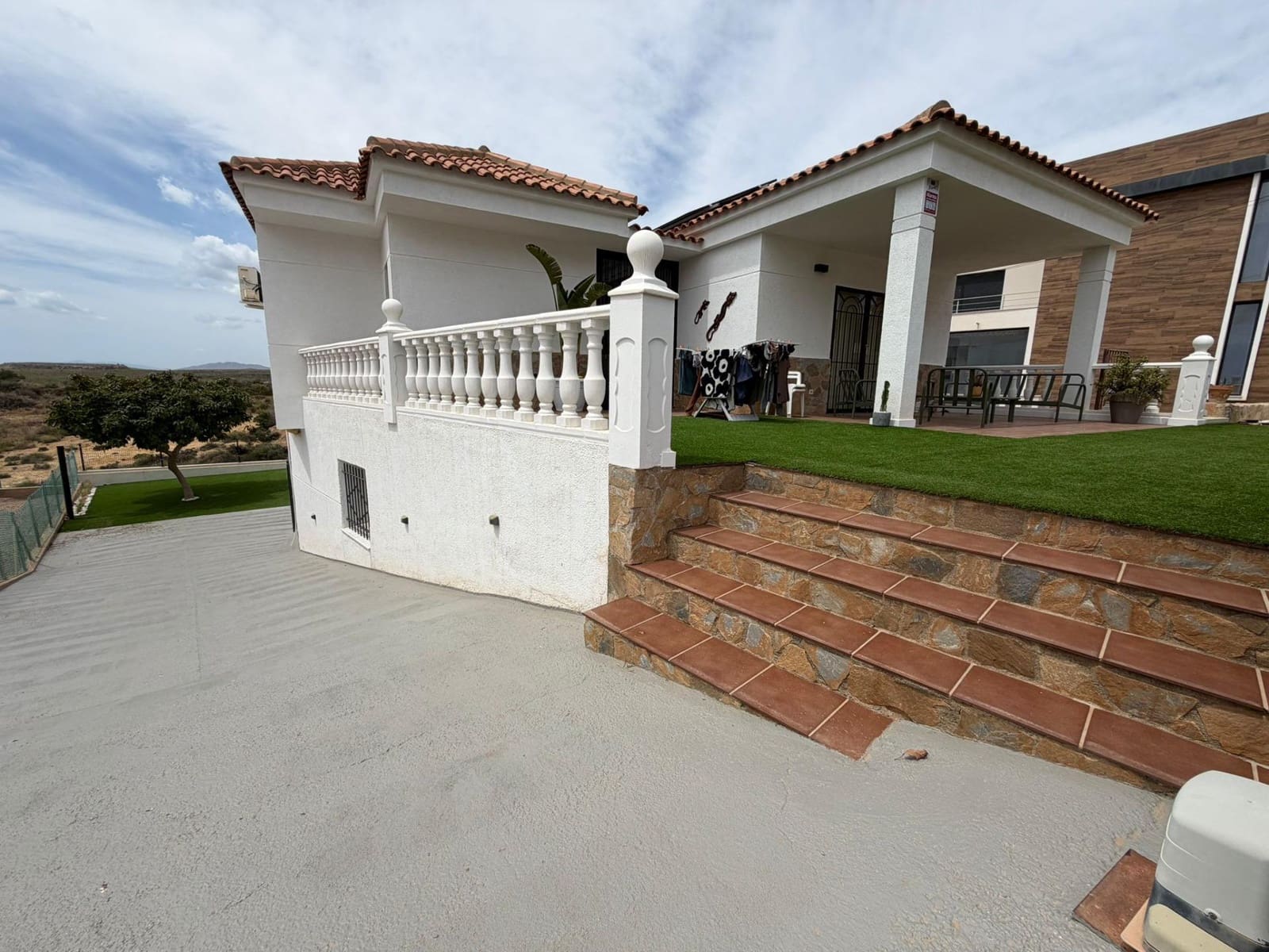 5 sovrum Villa till salu i Calarreona med pool garage - 485 000 € (Ref: 9892836)