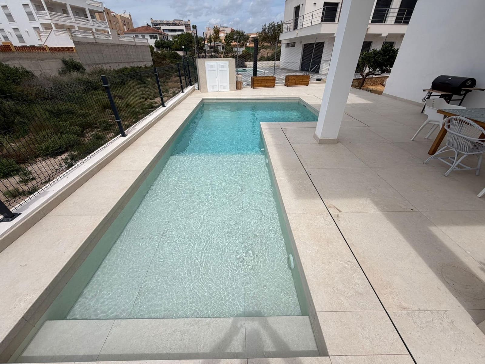 5 sovrum Villa till salu i Calarreona med pool garage - 485 000 € (Ref: 9892836)