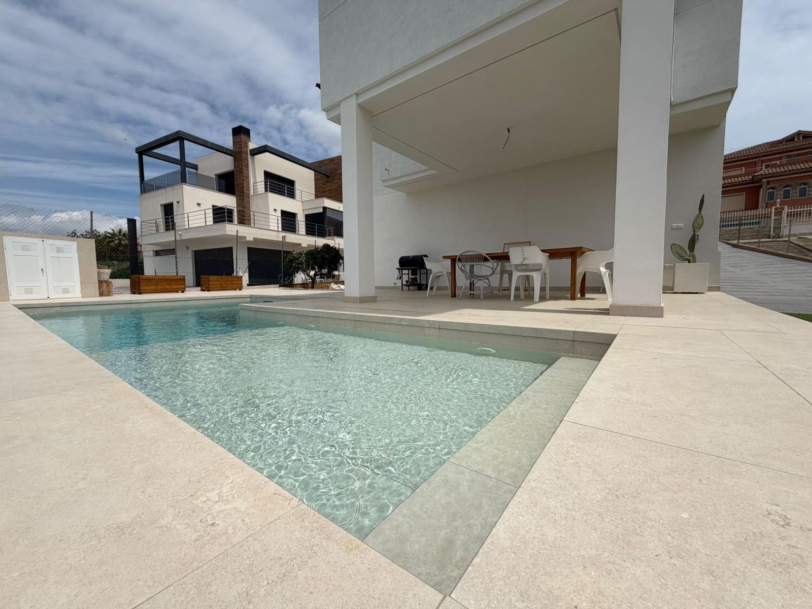 5 sovrum Villa till salu i Calarreona med pool garage - 485 000 € (Ref: 9892836)