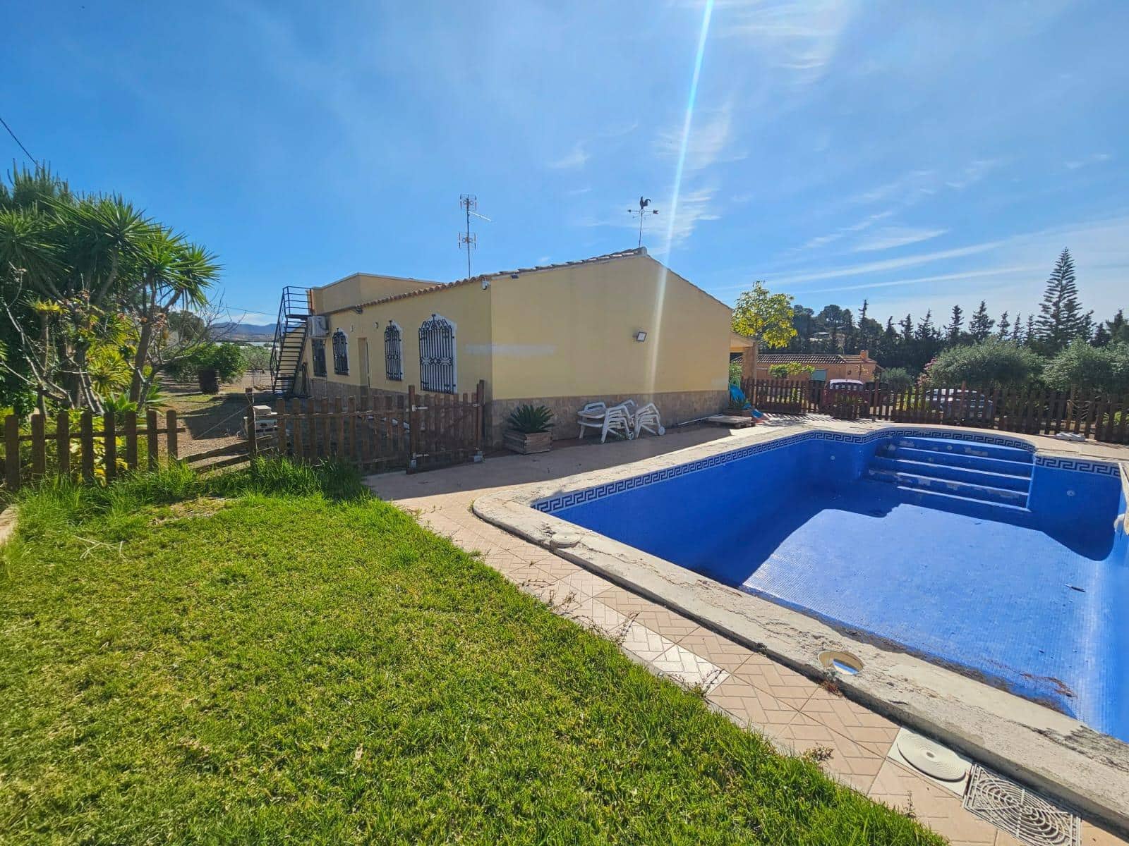 3 soveværelse Finca/Landehus til salg i Aguilas med swimmingpool garage - € 250.000 (Ref: 9892848)