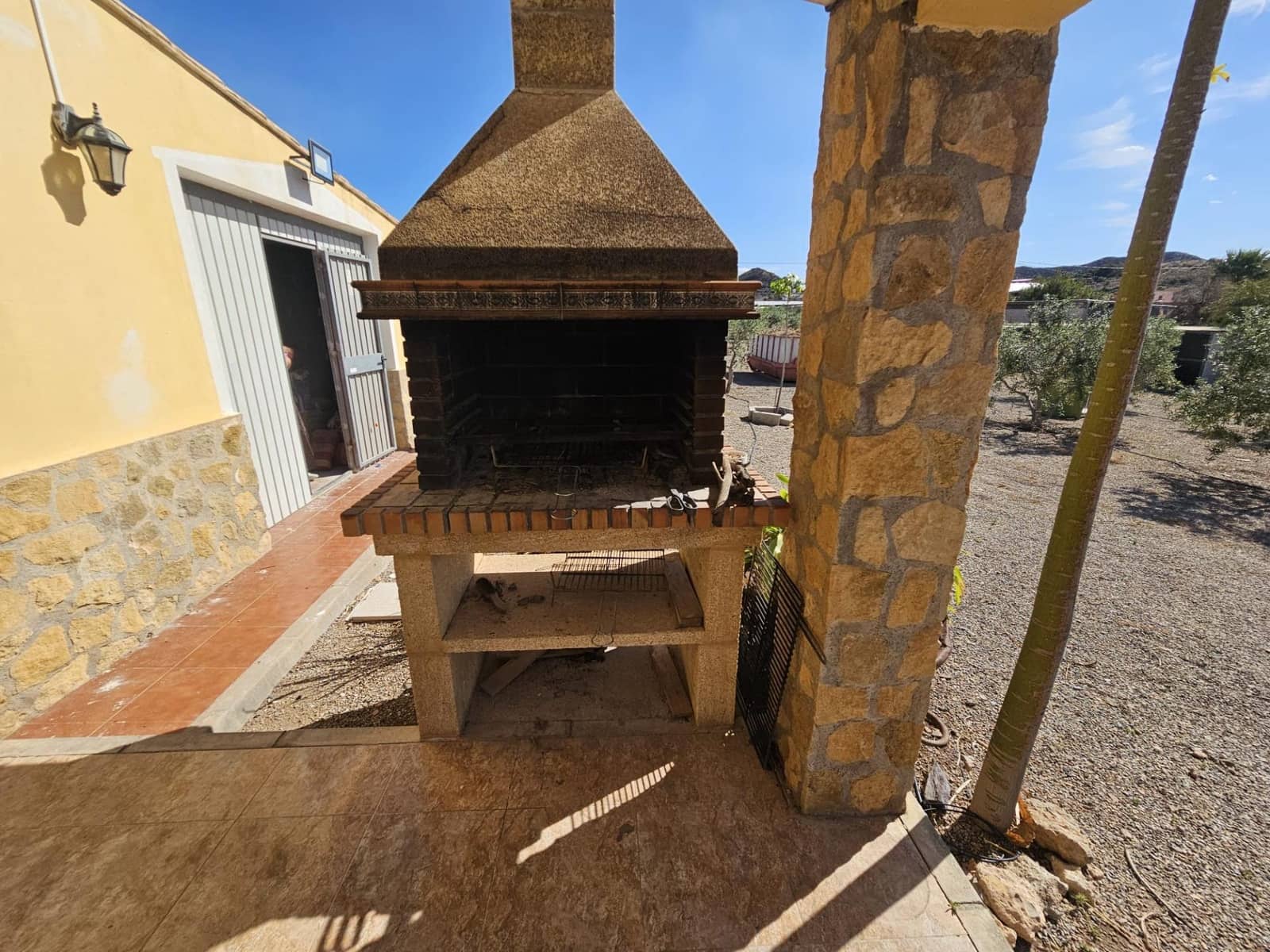 3 soveværelse Finca/Landehus til salg i Aguilas med swimmingpool garage - € 250.000 (Ref: 9892848)