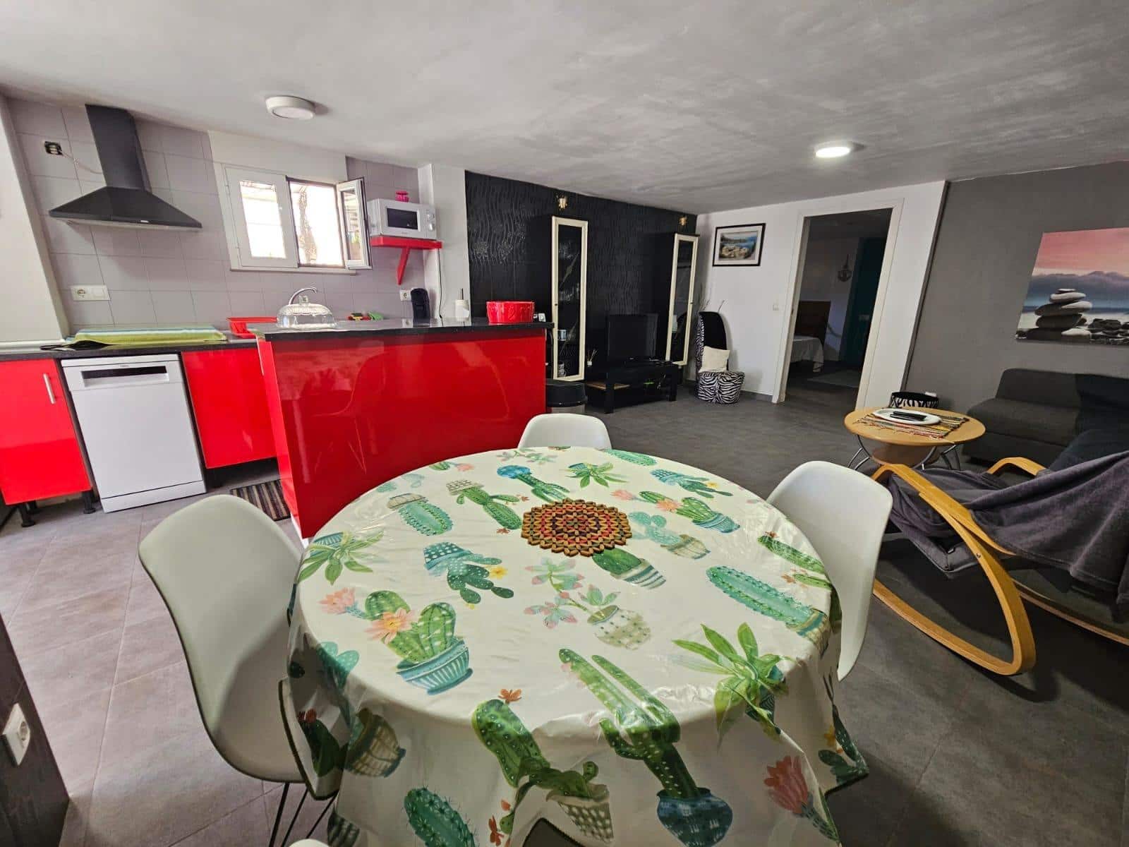Chalet de 4 habitaciones en Calabardina en venta con garaje - 335.000 € (Ref: 9892849)