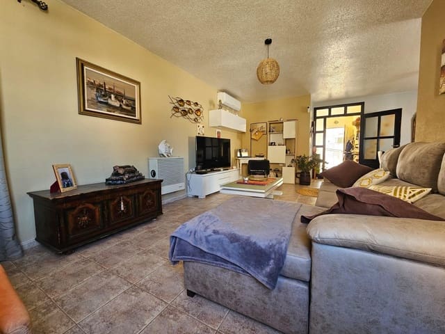 4 bedroom Villa for sale in Calabardina, Aguilas with garage - € 335,000 (Ref: 9892849)