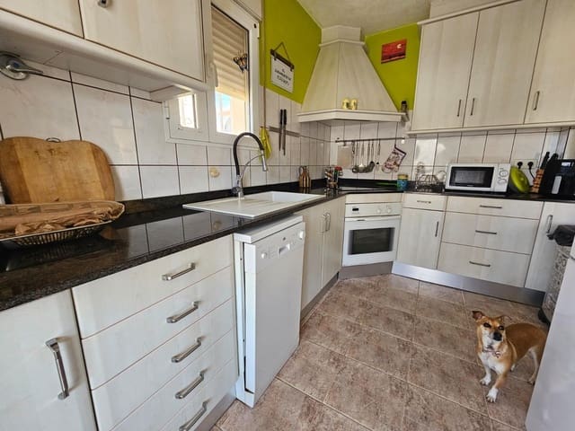 4 bedroom Villa for sale in Calabardina, Aguilas with garage - € 335,000 (Ref: 9892849)