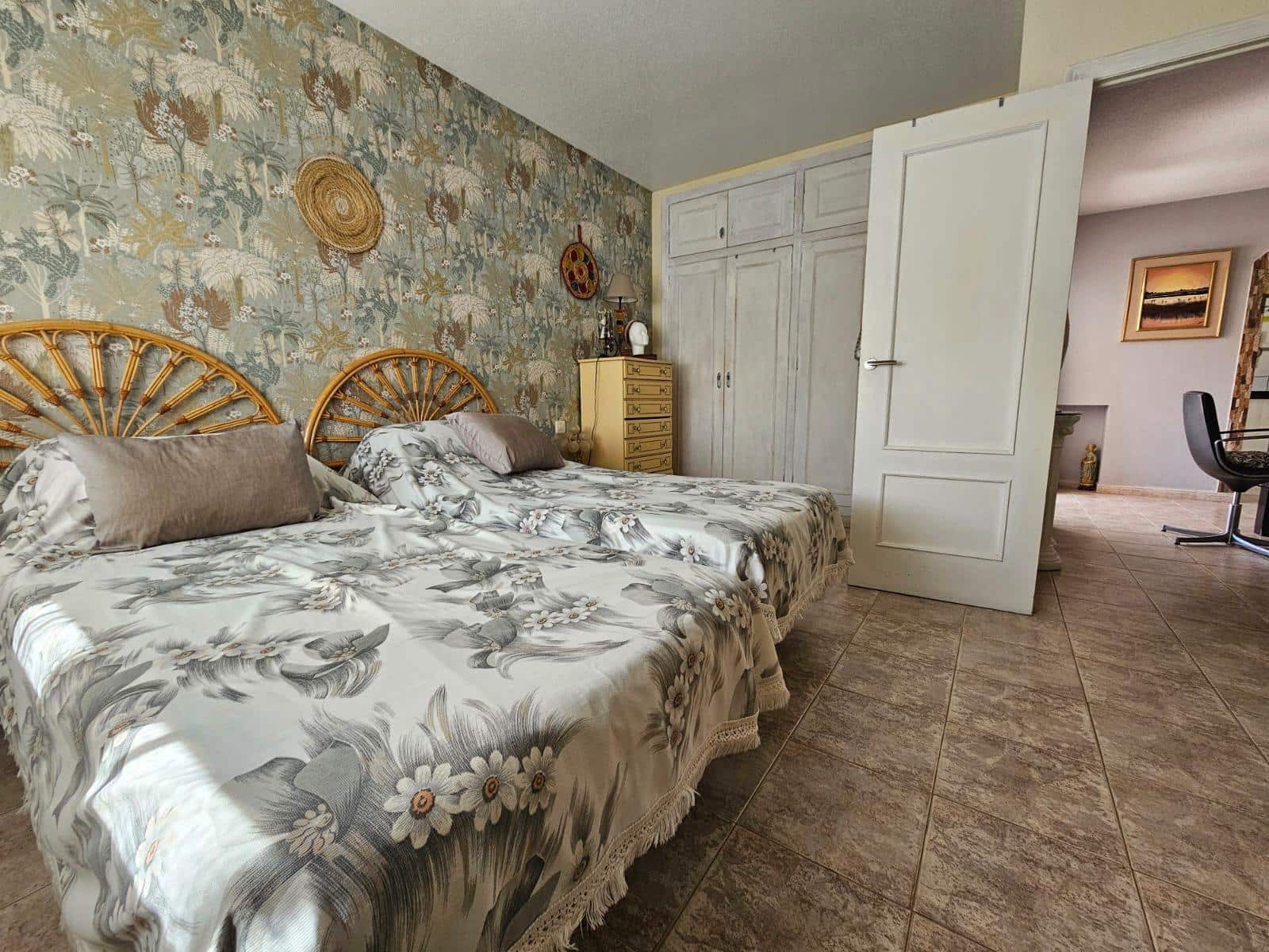 Chalet de 4 habitaciones en Calabardina en venta con garaje - 335.000 € (Ref: 9892849)