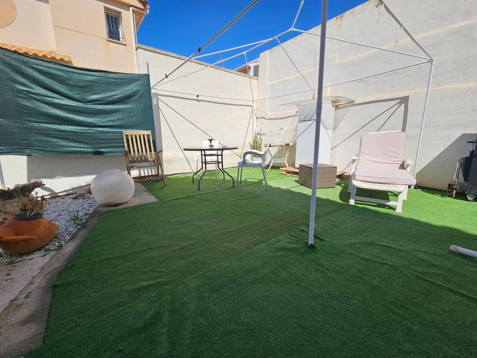 Chalet de 4 habitaciones en Calabardina en venta con garaje - 335.000 € (Ref: 9892849)